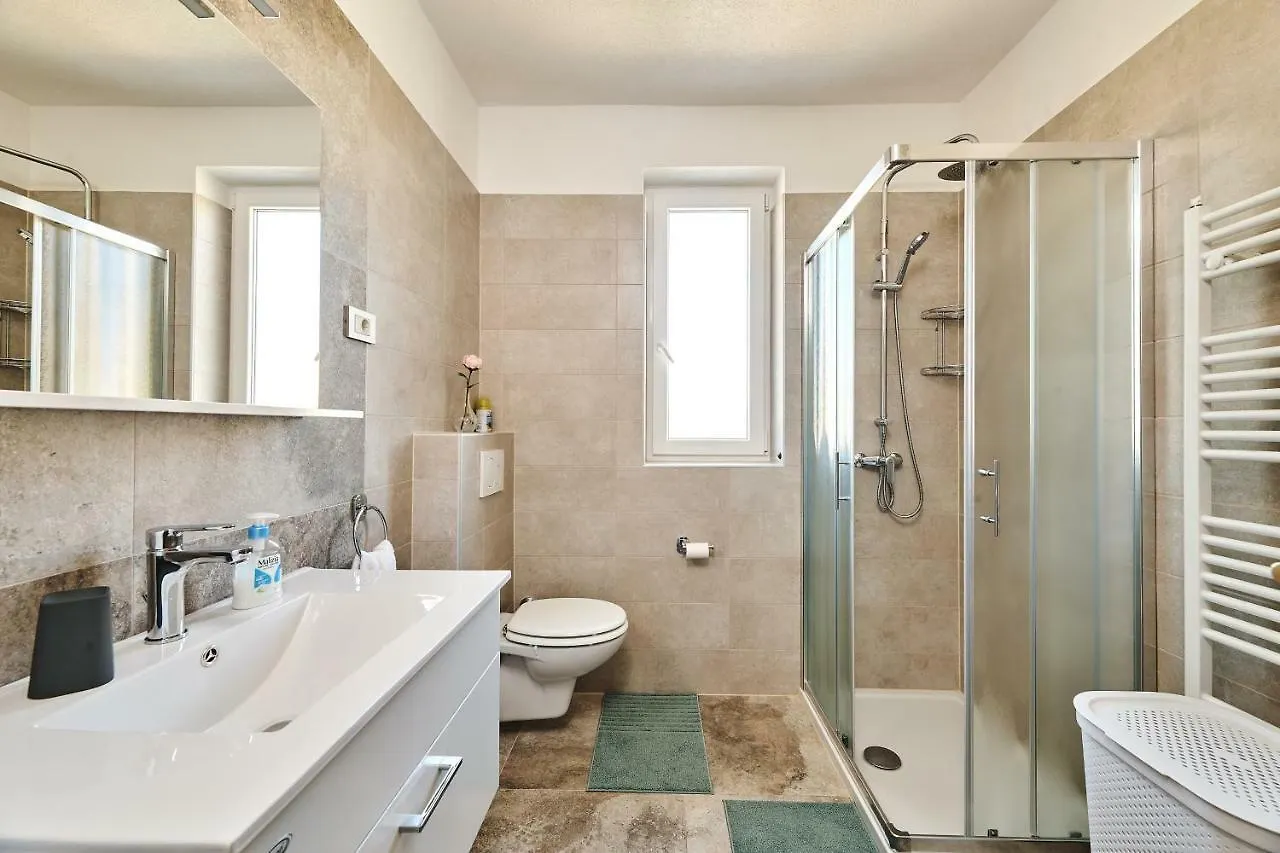Apartment Ana Brtonigla